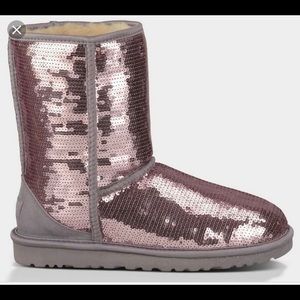 W CLASSIC SHORT SPARKLES- UGGS